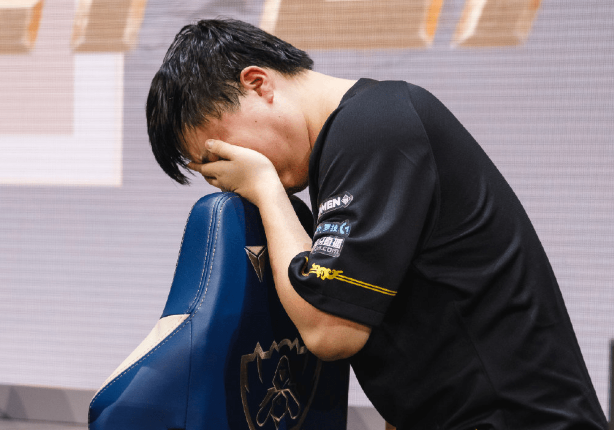 NG体育-关于Uzi在利物浦比赛中赛况扑朔迷离，逆转引发热议！的信息