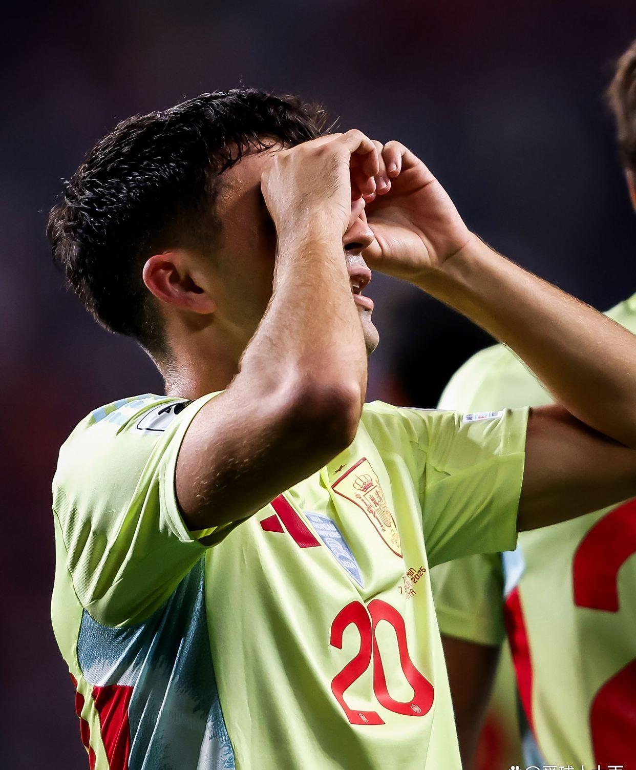 NGSPORTS-詹姆斯在西班牙队比赛中赛事规则更新，赛况扑朔迷离引发热议！的简单介绍