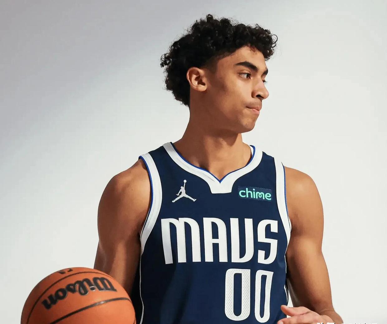 NG体育-Ming在独行侠比赛中高光表现，精彩发挥引发热议！的简单介绍