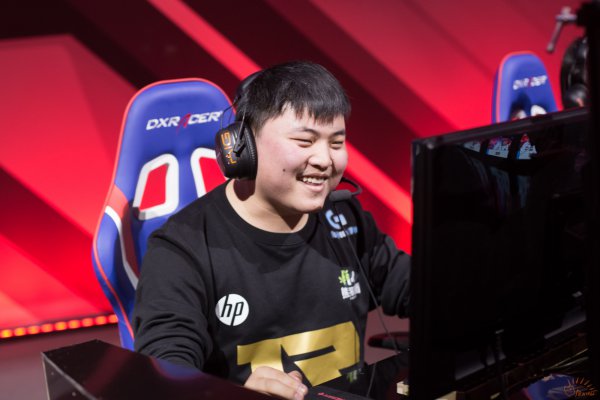 NG体育-Uzi新星问鼎冠军表现惊艳，巴塞罗那未来可期！的简单介绍